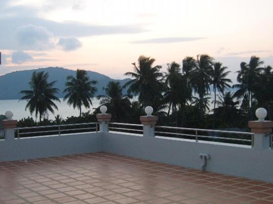 Raya Rawai Place Ngoại thất bức ảnh
