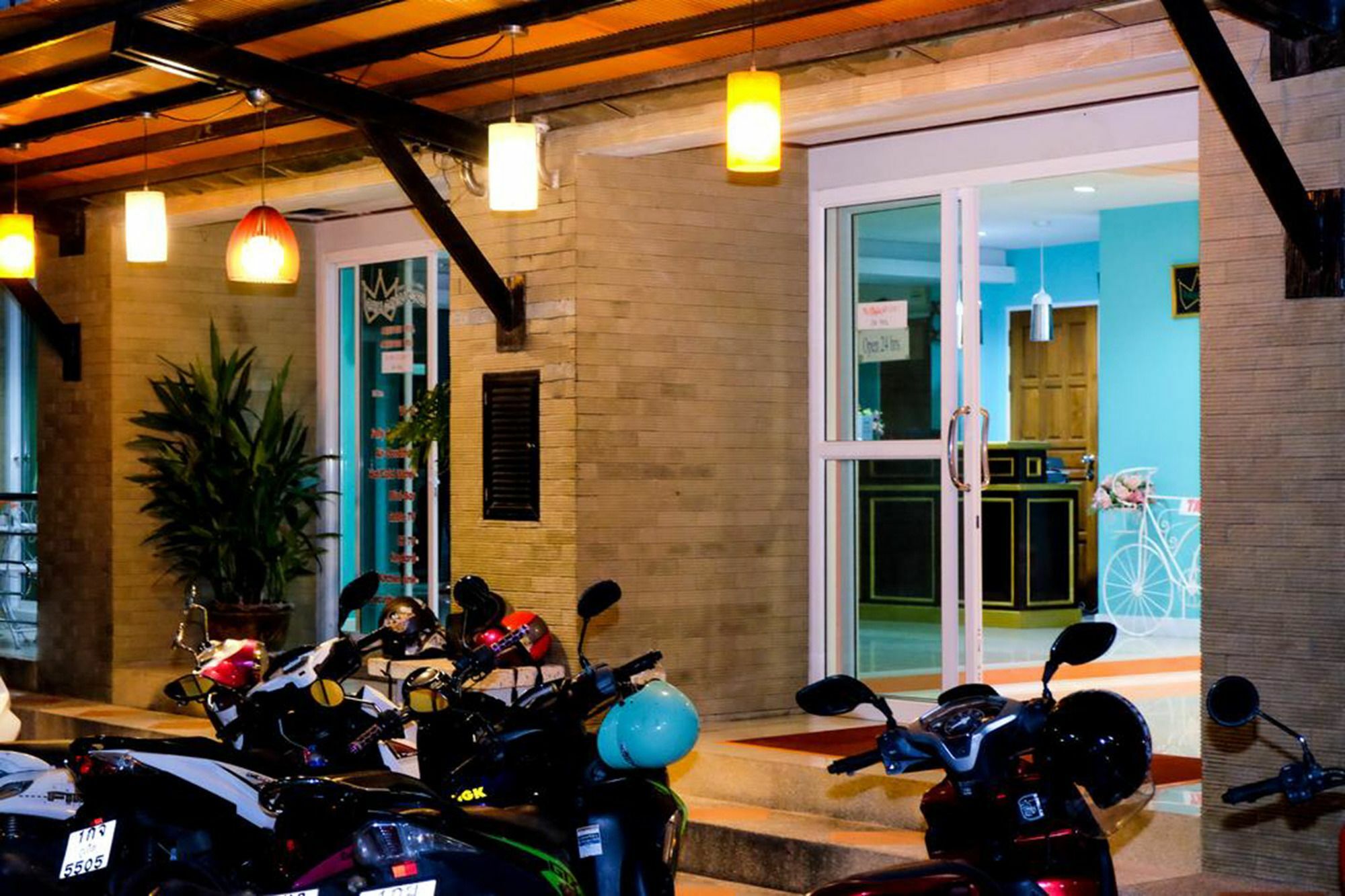Raya Rawai Place Ngoại thất bức ảnh